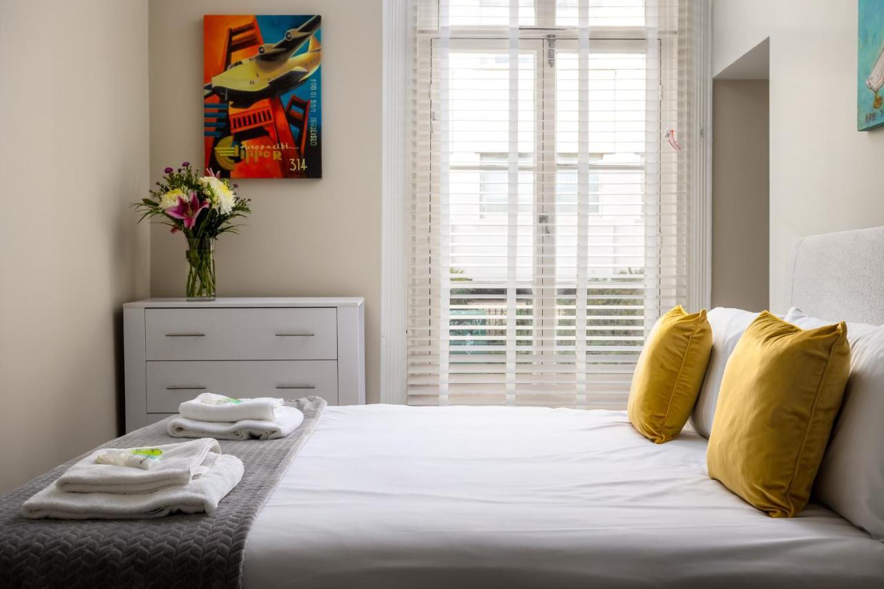 Contemporary Ground Floor Apartment - Town Centre With Parking! Cheltenham Eksteriør bilde